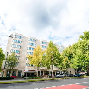 Leonardo Center **** Ντίσελντορφ