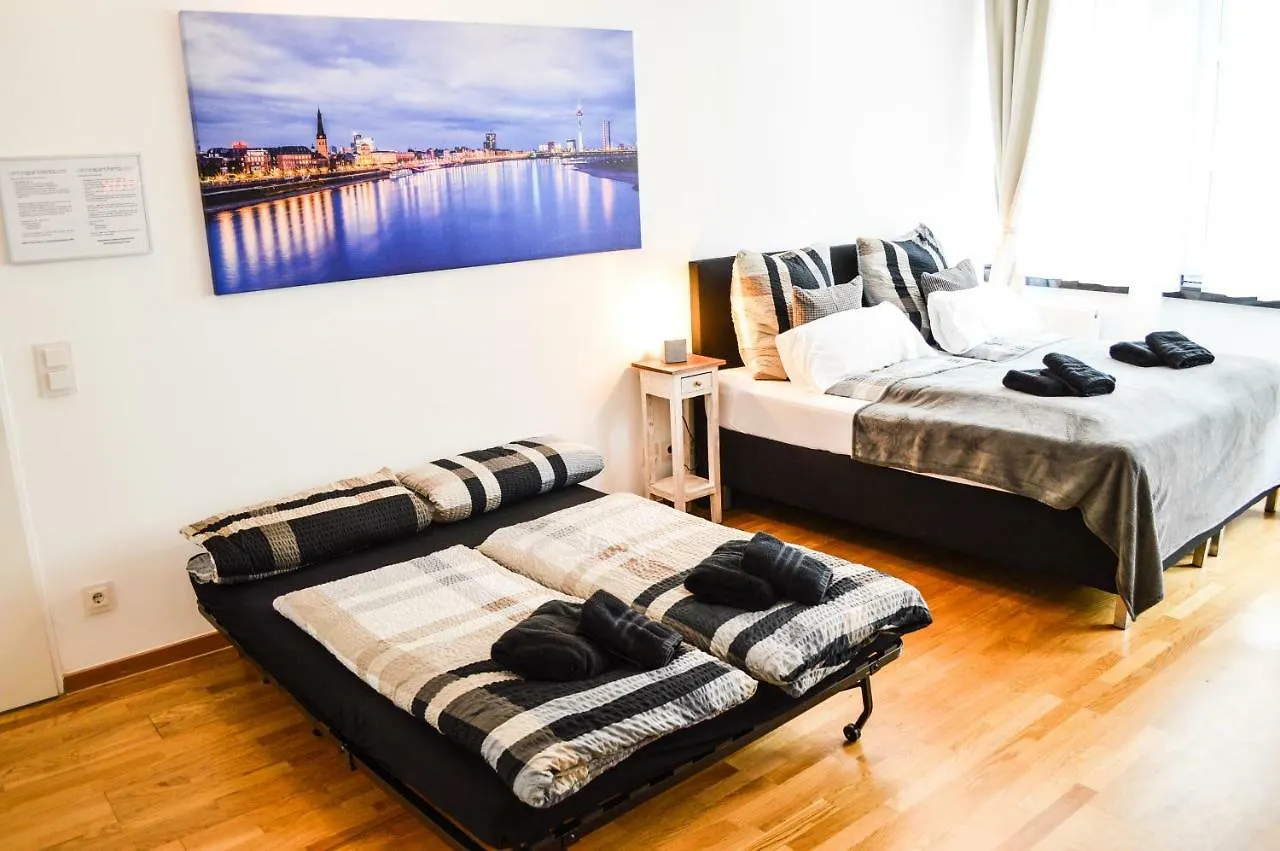 Centerapartments Tonhallenstrasse Düsseldorf 4*,